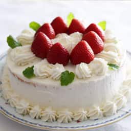 バナナスポンジのショートケーキ